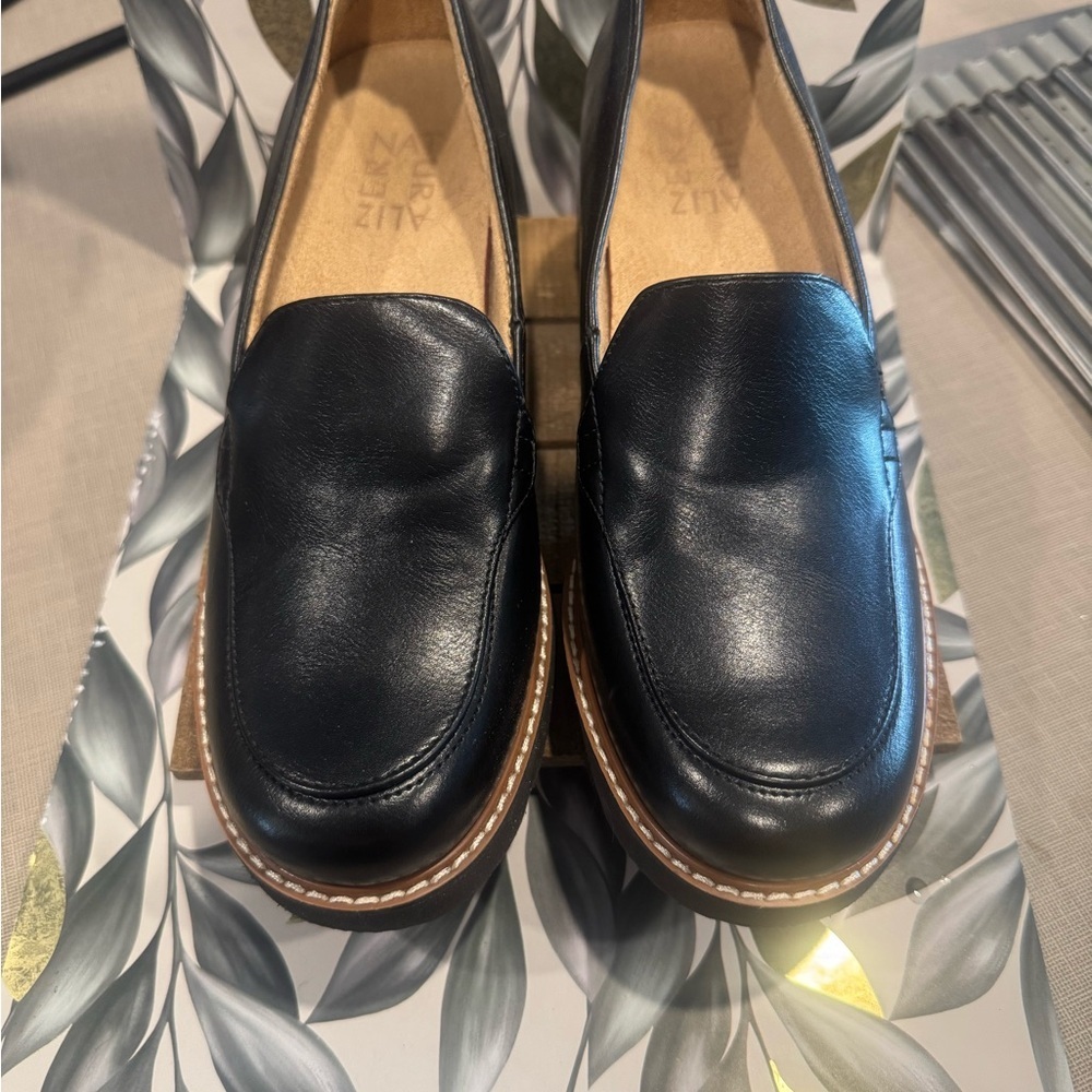Naturalizer Cabaret Loafer - Picture 7 of 7